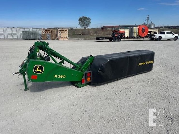 2017-john-deere-r280-image-2