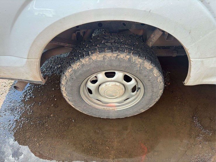 2018-ford-f150-xl-image-19
