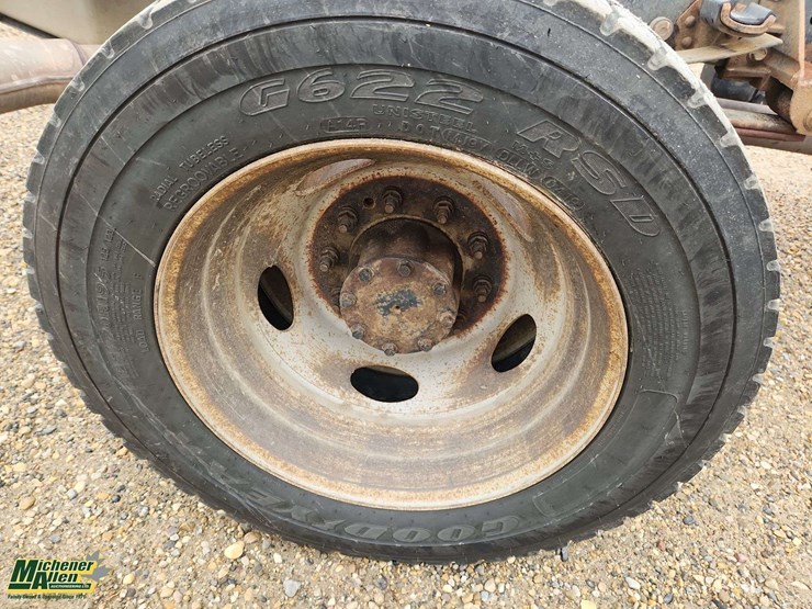 2016-ford-f550-image-37