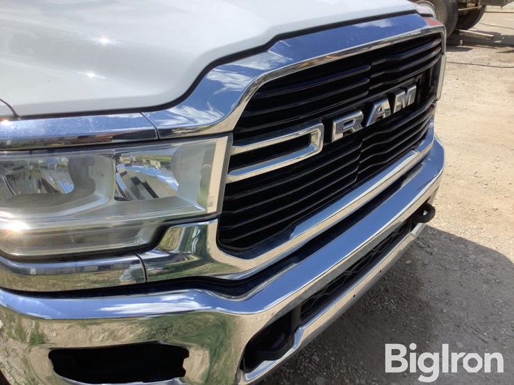 2021-ram-3500-big-horn-image-15