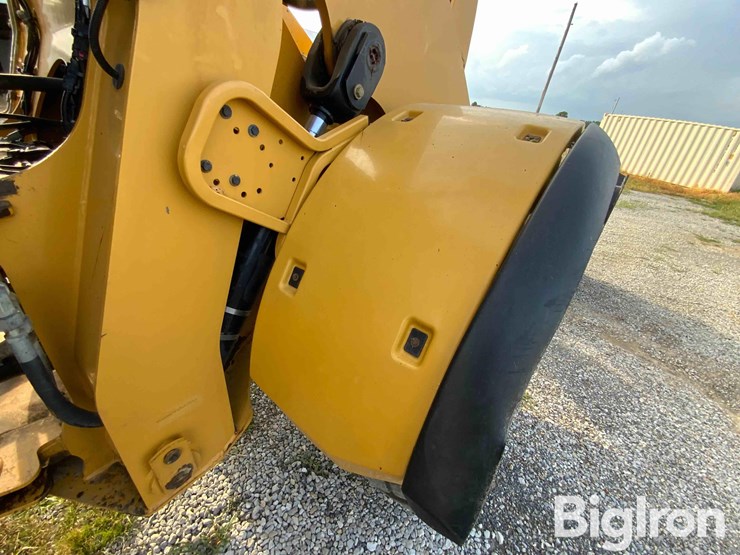 2014-caterpillar-924k-image-18