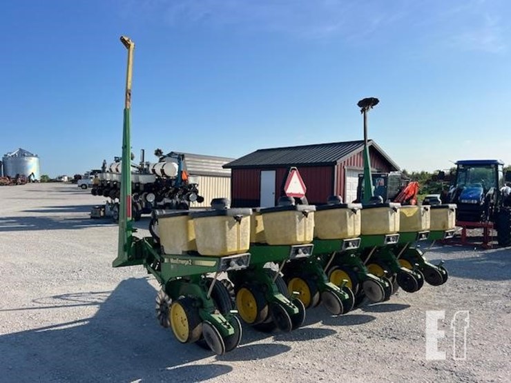 john-deere-7000-image-5