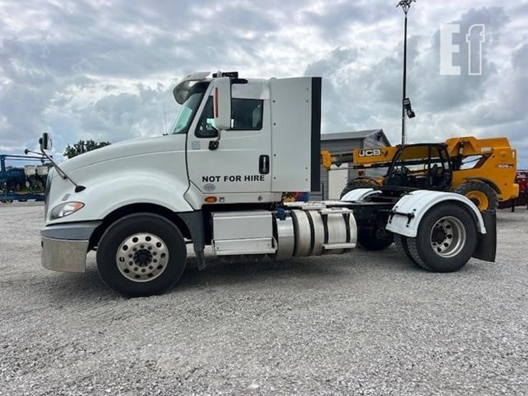 2016-international-prostar-image-2
