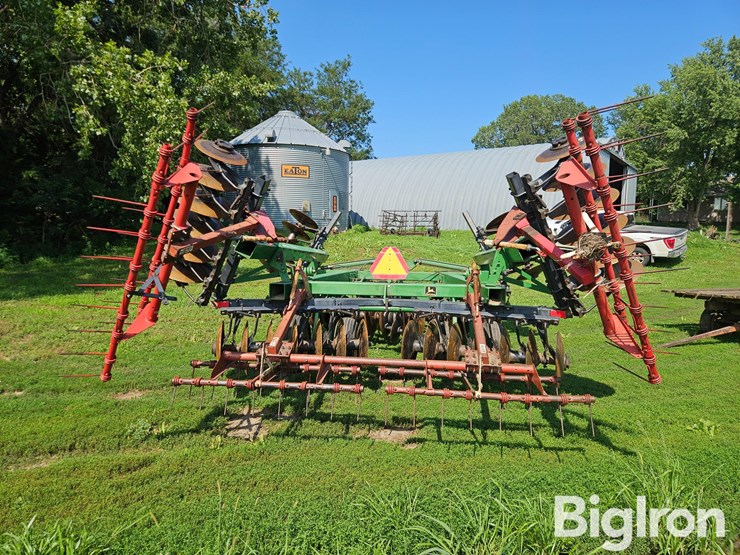john-deere-630-image-6