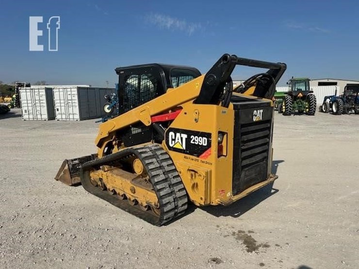 2015-caterpillar-299d-image-3