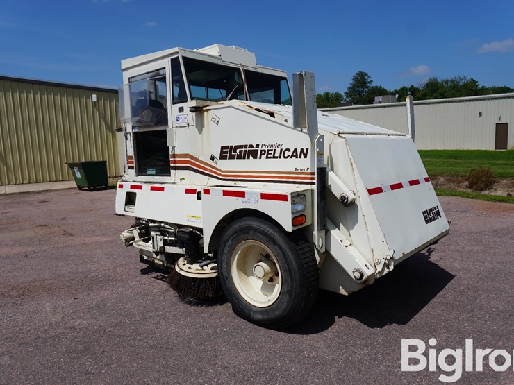 1989-elgin-pelican-image-3