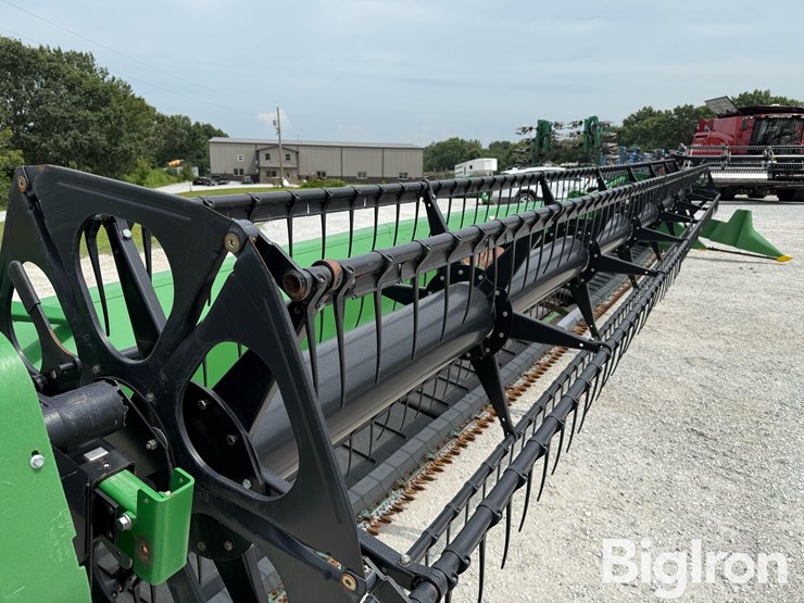 2013-john-deere-635fd-image-18