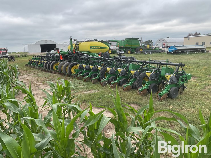 2013-john-deere-dr24-image-5