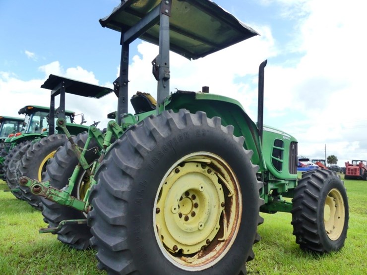 john-deere-6100d-image-4