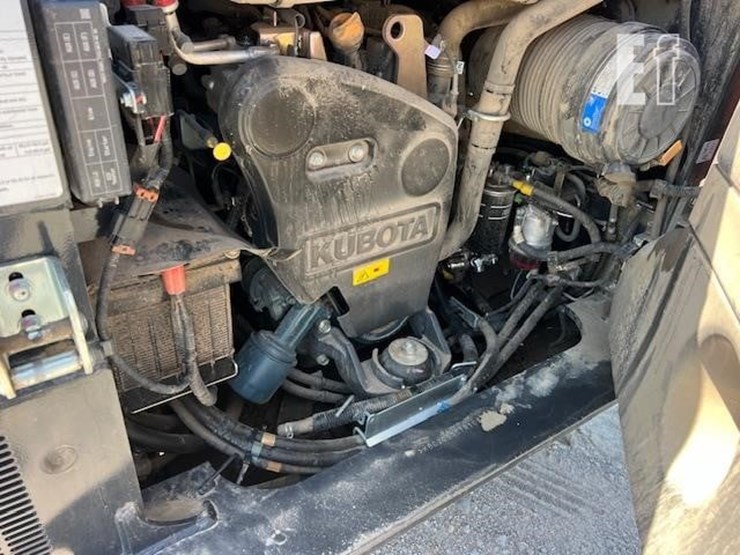 2024-kubota-svl75-3-image-18
