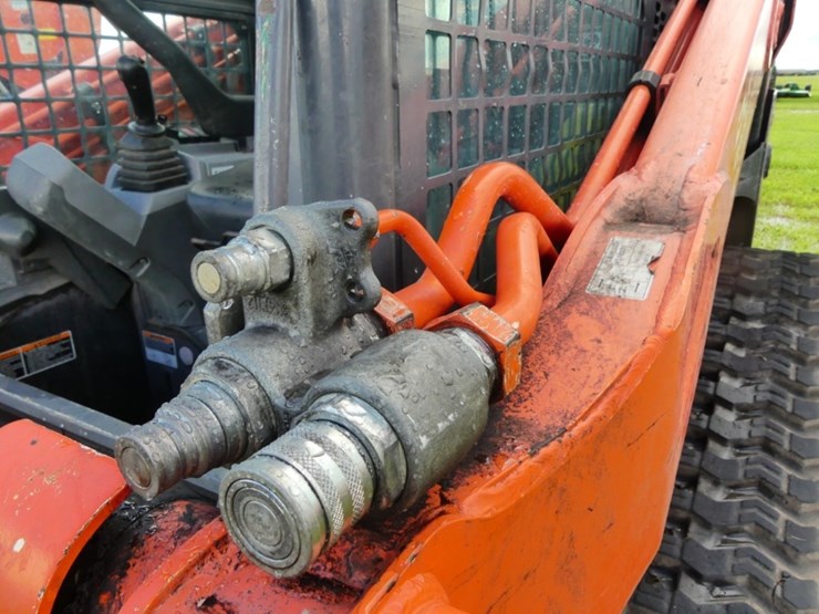 kubota-svl75-2-image-12