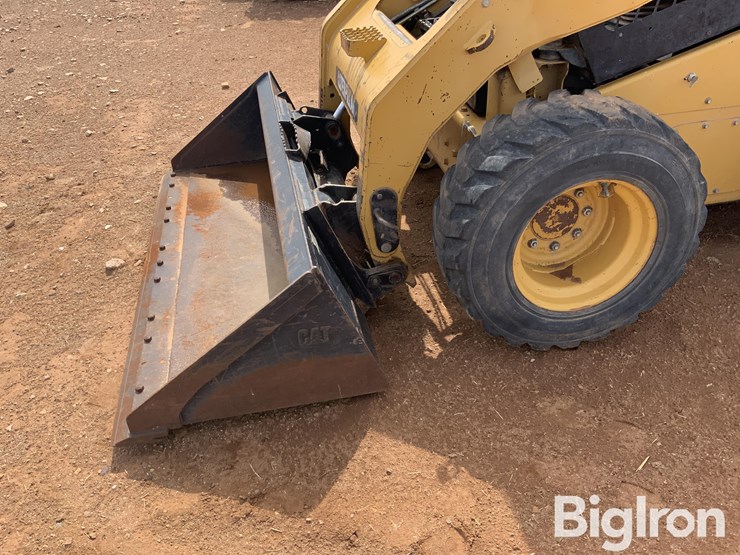 2008-caterpillar-272c-image-9