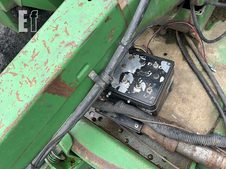 1998-john-deere-3970-image-4