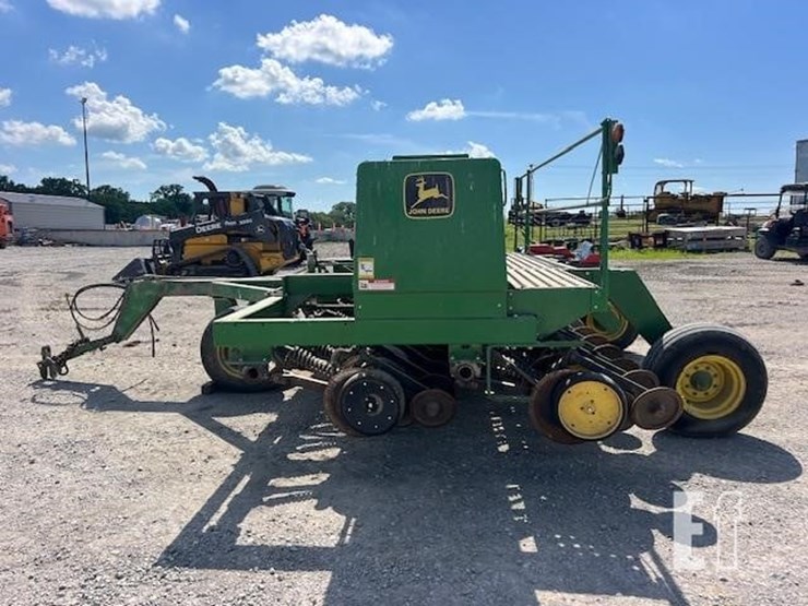 1993-john-deere-750-image-7