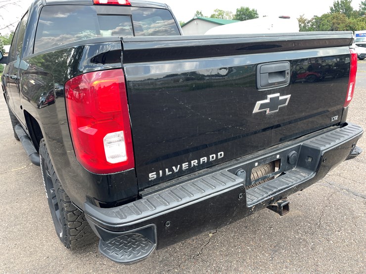2018-chevrolet-silverado-1500-z71-image-26