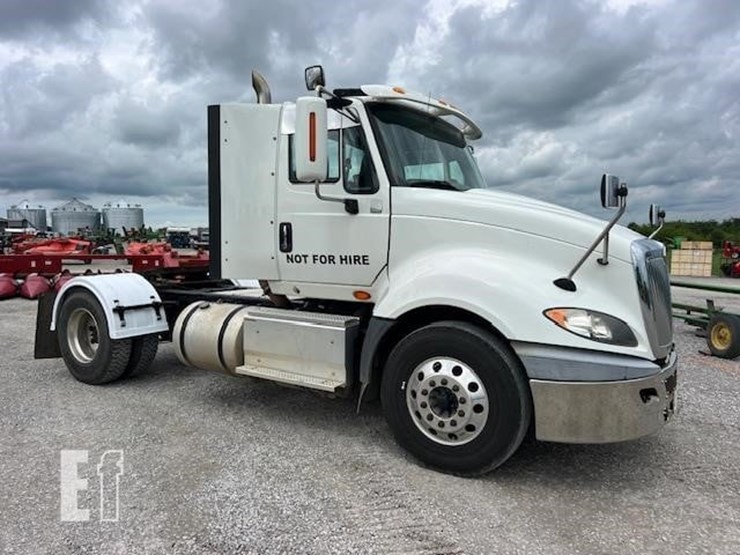 2016-international-prostar-image-9