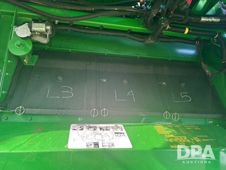 2013-john-deere-s670-image-31