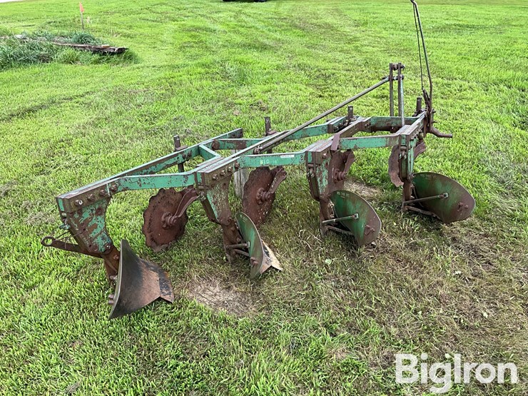 john-deere-810-image-5