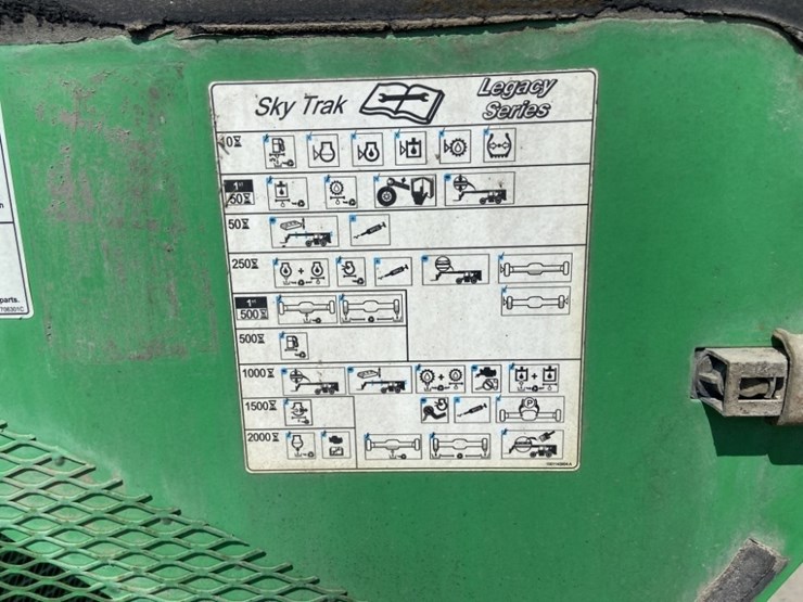 2014-sky-trak-10054-image-33