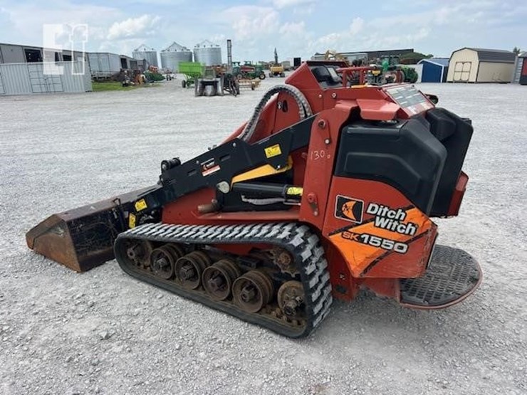 2019-ditch-witch-sk1550-image-3