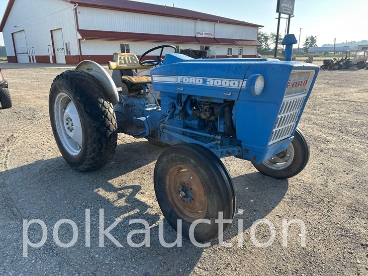 ford-3000-image-4