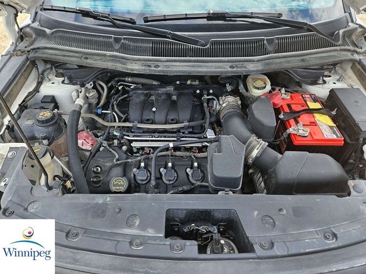 2017-ford-explorer-image-28