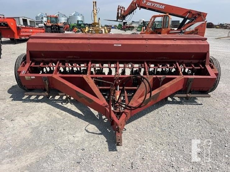 international-5100-image-2