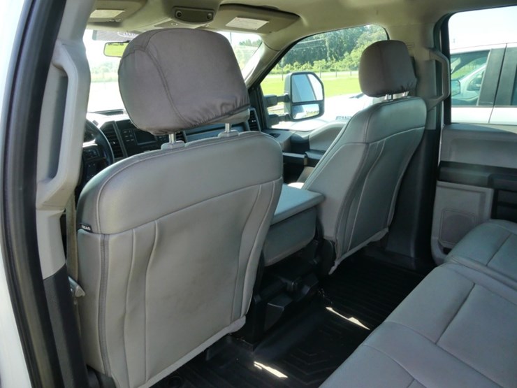 2019-ford-f250-xl-image-11