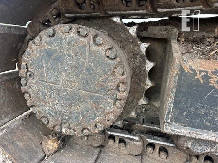 komatsu-pc210-lc-image-19