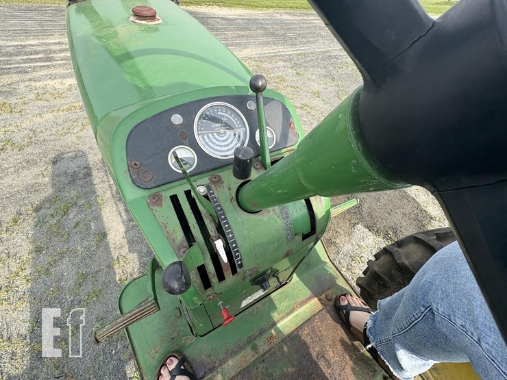 1965-john-deere-2010-image-11