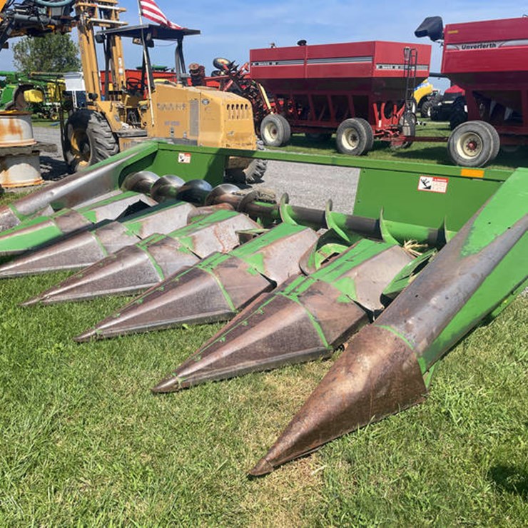 JOHN DEERE 643