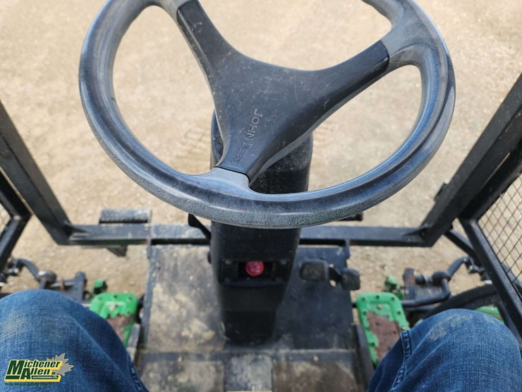 john-deere-3225c-image-24
