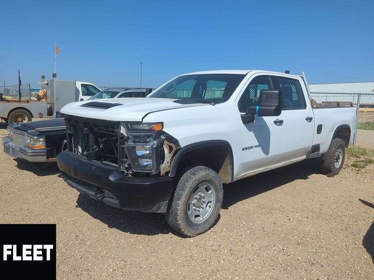 2020-chevrolet-silverado-2500hd-image-1
