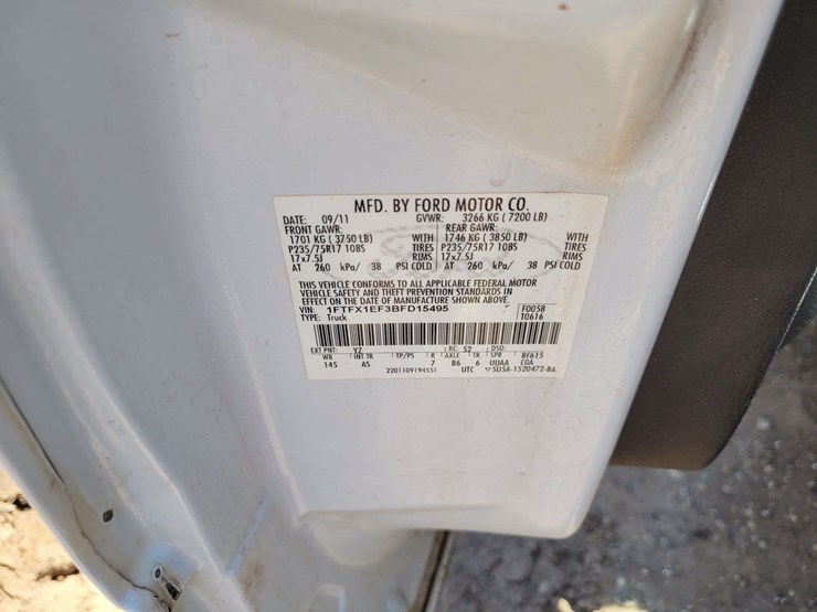 2011-ford-f150-xl-image-11