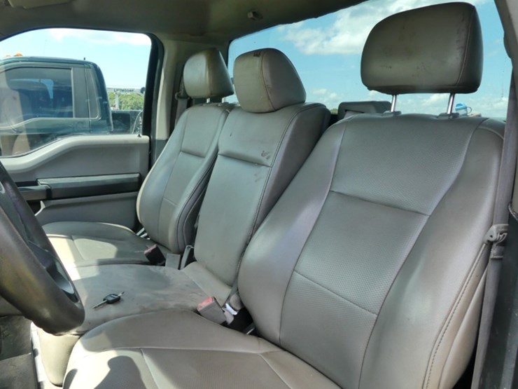 2019-ford-f350-xl-image-10