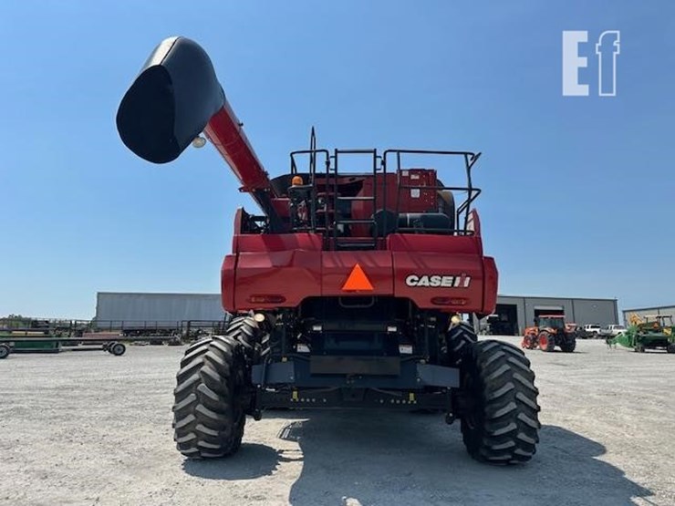 2009-case-ih-8120-image-5