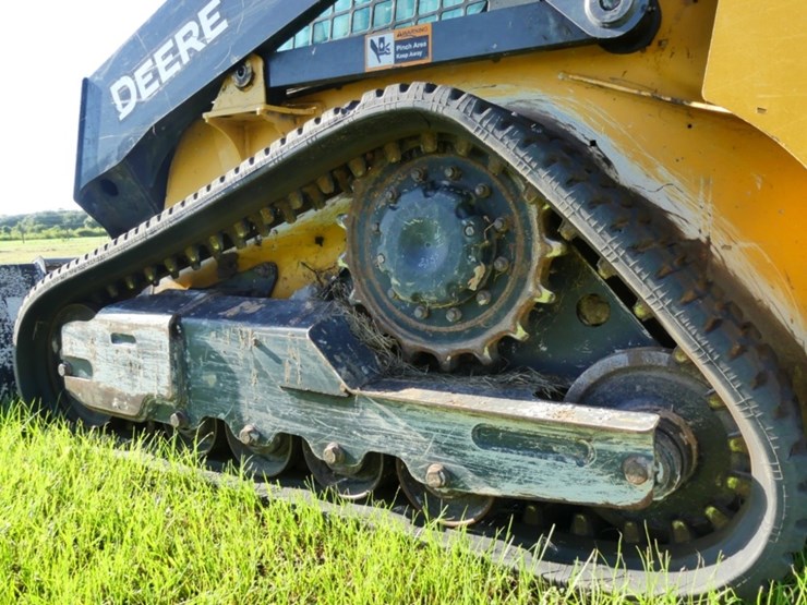 deere-317g-image-5