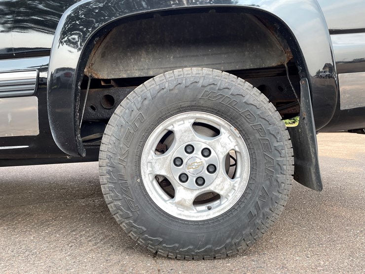 2002-chevrolet-silverado-1500-z71-image-19