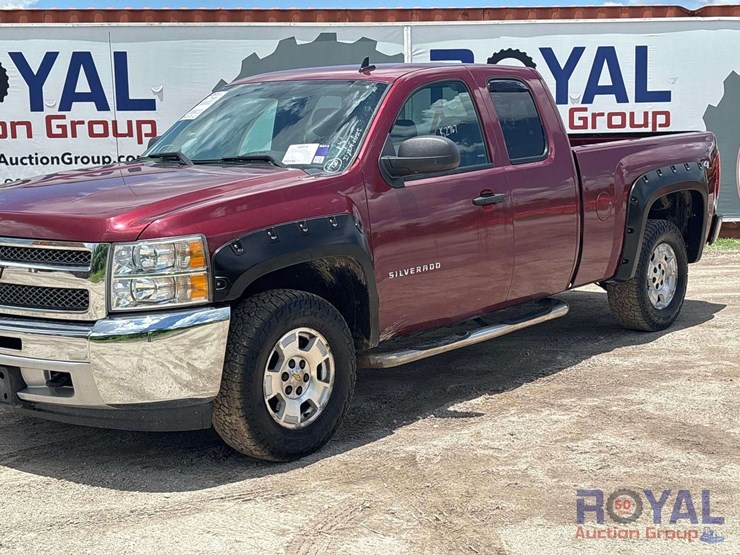 2013-chevrolet-silverado-1500-image-1