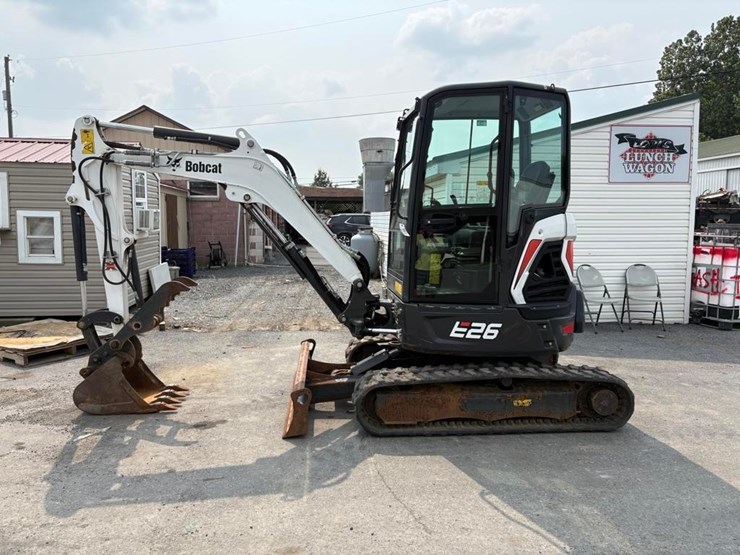 2021-bobcat-e26-image-3