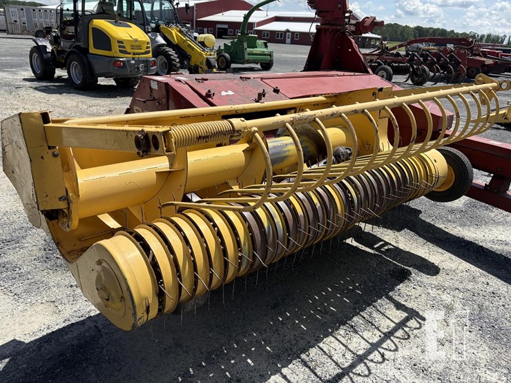 new-holland-900-image-6