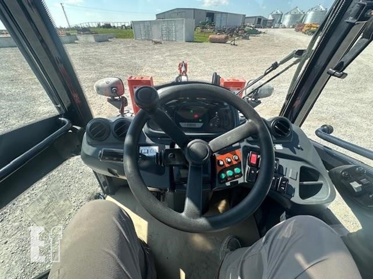 2020-kubota-r630-image-21