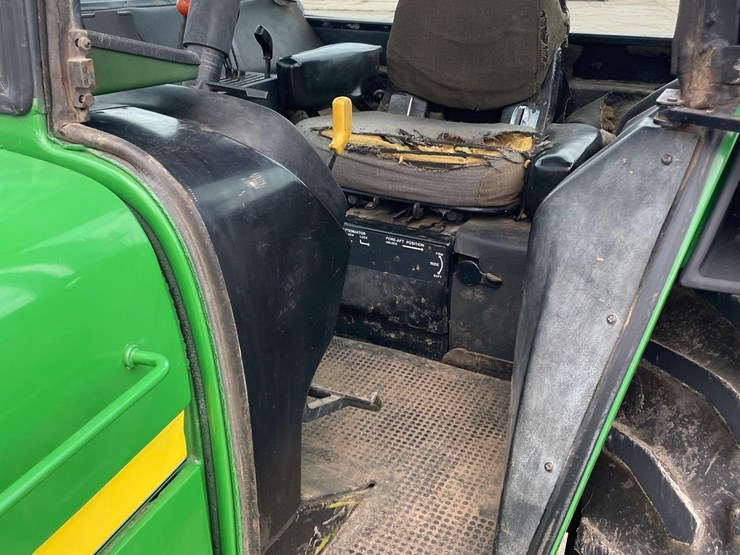 john-deere-4640-image-36