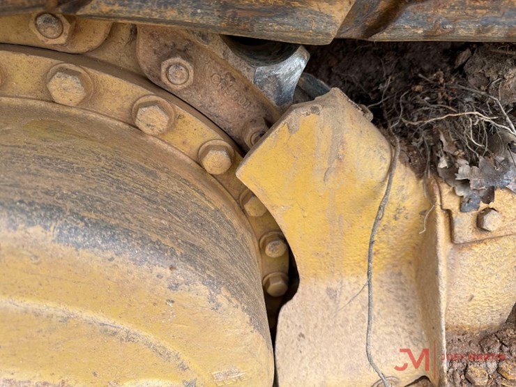 caterpillar-943-lgp-image-13