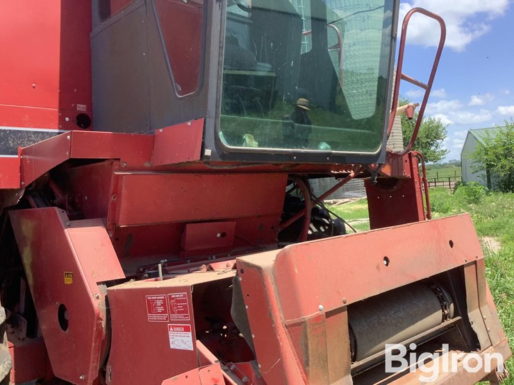 1990-case-ih-1660-image-18