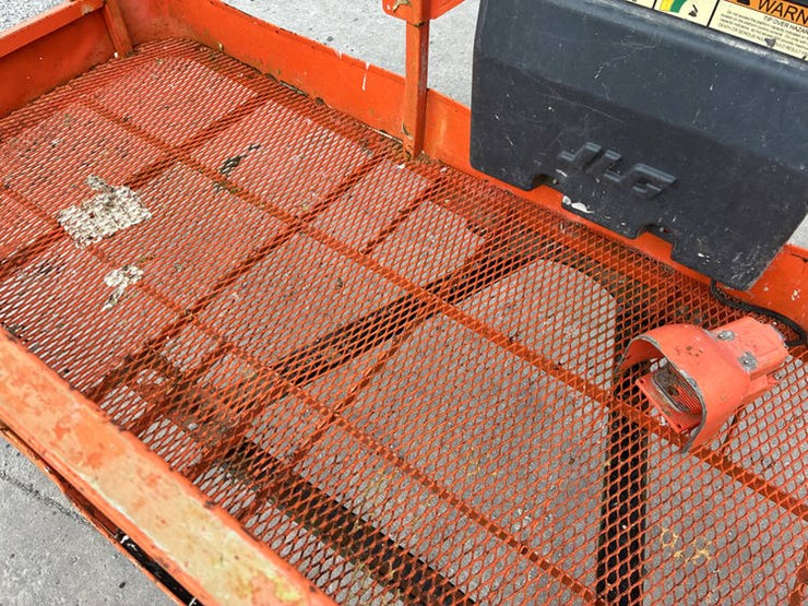 jlg-600s-image-12
