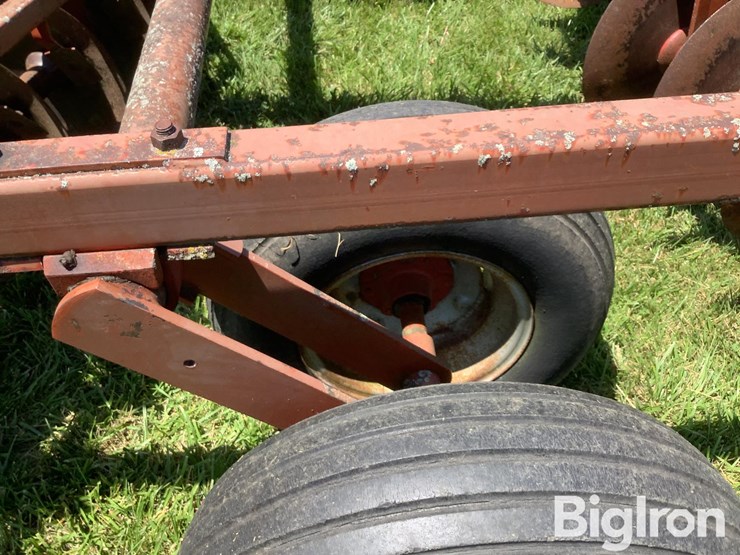 massey-ferguson-620-image-20