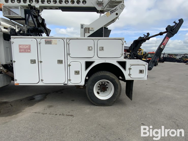 2009-gmc-topkick-image-19