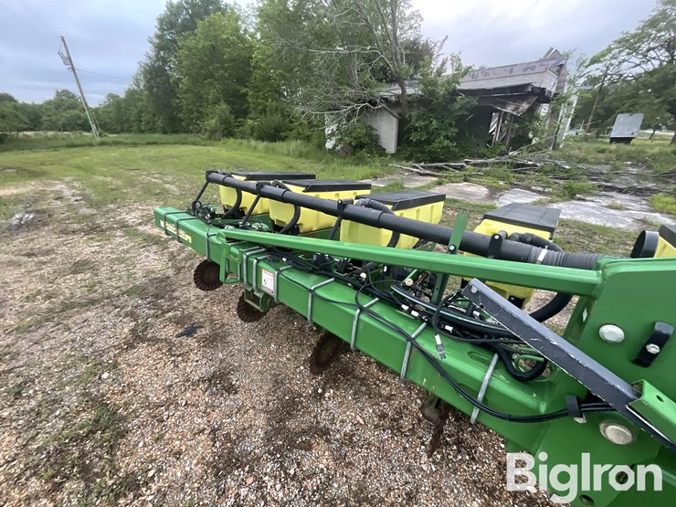 2013-john-deere-1720-image-11