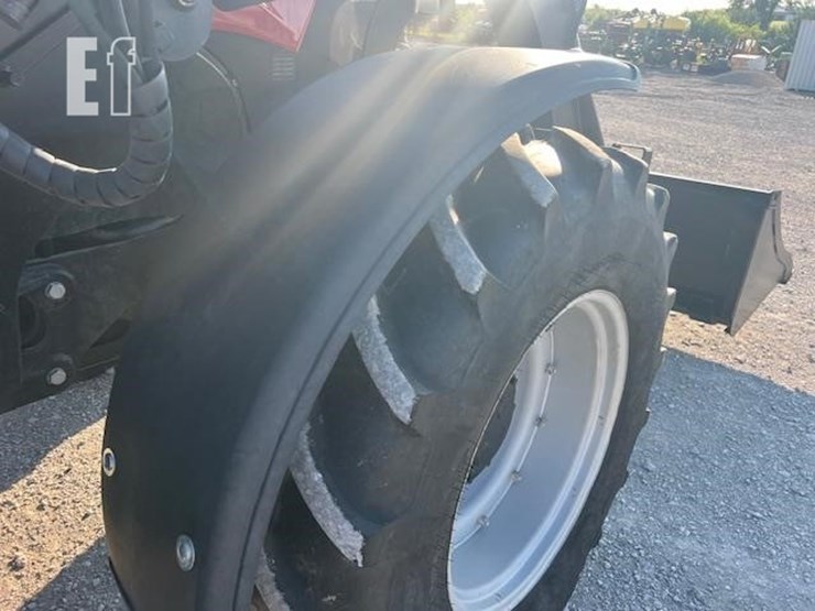 2020-case-ih-maxxum-150-image-26